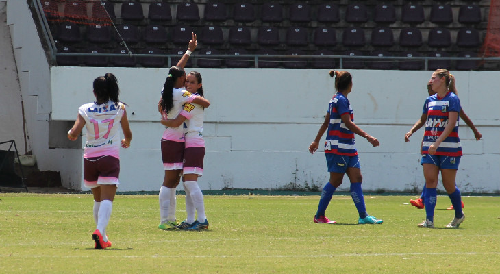  Atual campeã, Ferroviária defende as cores de São Paulo, Estado com o maior número de clubes no Brasileirão Feminino!