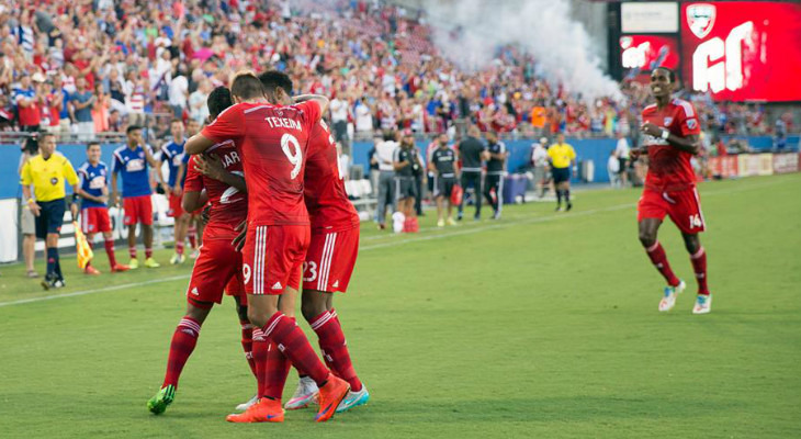  Festa em campo do melhor time da MLS, mas ainda falta público nas arquibancadas do FC Dallas!