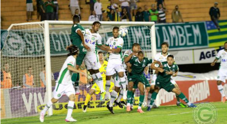  Mal na classificação, Goiás atrai pouco público e, consequentemente, arrecada menos ainda no Brasileirão!