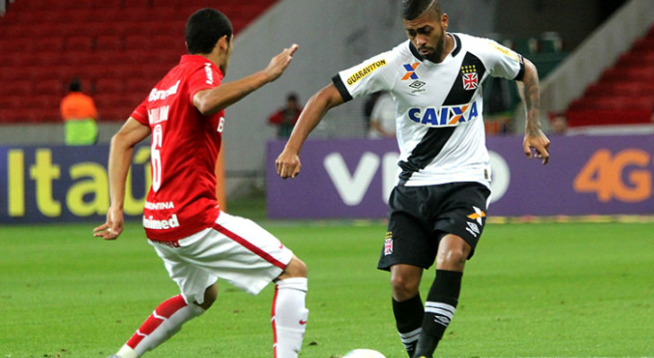  Goleado pelo Internacional, Vasco segue na lanterna e com a pior defesa e o pior ataque do Brasileirão!