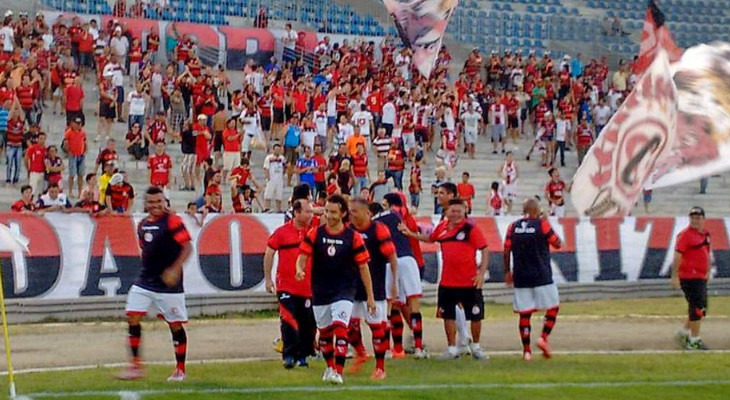  Campinense espera que, em 2016, possa voltar a fazer festa com a torcida no Estadual Paraibano!