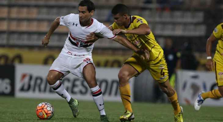  São Paulo, mesmo em situação delicada e sem vitória, ainda sonha com a vaga na Libertadores!