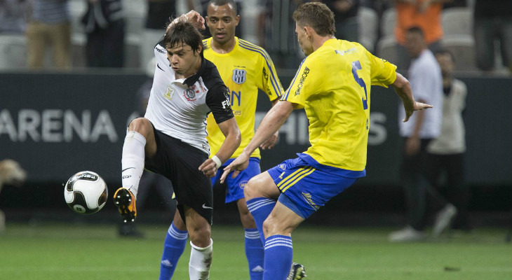  Só Ponte Preta e Capivariano, em 2016, ousaram marcar gol no Corinthians dentro da Arena em Itaquera!