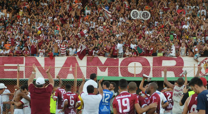  Desportiva Ferroviária conta com o apoio da sua torcida para espantar a zebra e voltar a vencer o Capixabão!