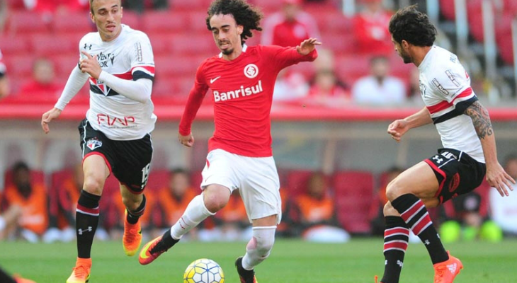  Valdívia teve a chance de encerrar o jejum do Internacional, mas perdeu pênalti contra o São Paulo!