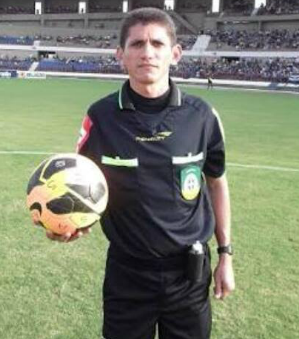  Gilberto Freire na época em que era árbitro principal!