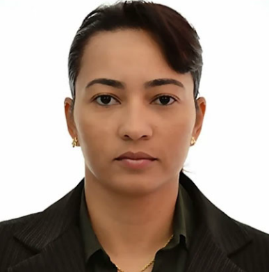  Edina Alves trocou a bandeira pelo apito e virou árbitra FIFA!