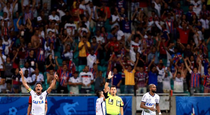  Bahia, desta vez, fez festa em campo e nas arquibancadas da Série B do Brasileirão!