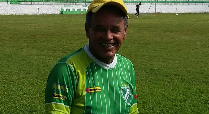  Roberval Davino não iria ficar no Murici, mas hoje está na Terceira Fase da Copa do Brasil e sonhando alto!