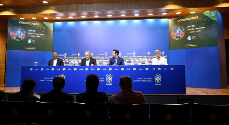  Tite chamou pela primeira vez Arthur, o 16o jogador a ser convocado atuando no futebol brasileiro!