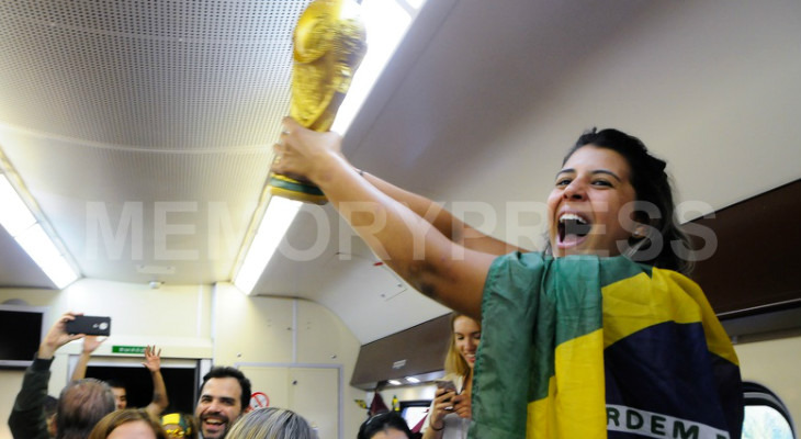  Torcida brasileira já está na Rússia e vive a expectativa da estreia e também do hexa!