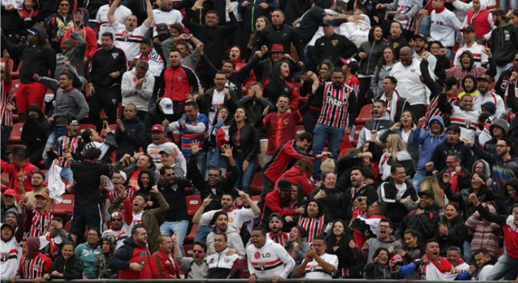  São Paulo ostenta o melhor aproveitamento como mandante e a segunda maior média de público do Brasileirão!