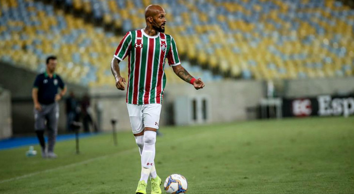  Se dentro de campo está tudo bem, fora - ao fundo - as arquibancadas estão vazias e o Fluminense acumula déficits!
