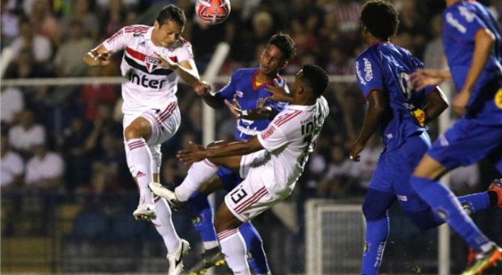  São Caetano voltou a tropeçar e não conseguiu evitar mais um rebaixamento no Paulistão!