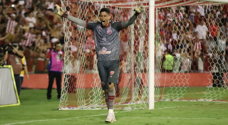  Náutico superou o Paysandu nos pênaltis e garantiu o acesso na Série C!