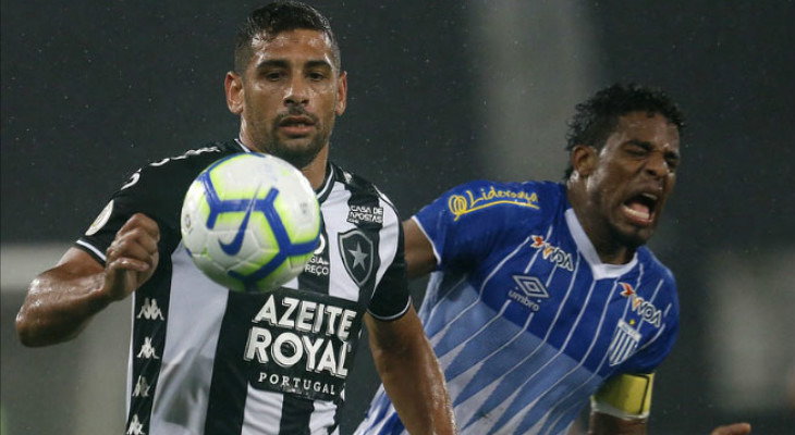  Avaí foi derrotado pelo Botafogo e poderá ser rebaixado já na próxima rodada do Brasileirão!