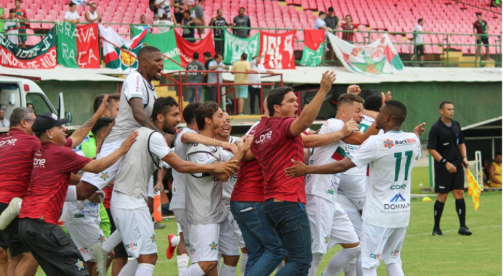  Festa em campo, mas com arquibancadas vazias para a Portuguesa no Cariocão!