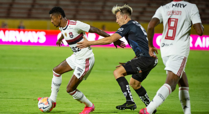  Campeão da Recopa Sul-americana levantará o título logo no ano de estreia no torneio!