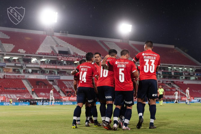  Maior campeão da Libertadores, Independiente estará na edição 2021 da Sul-americana!