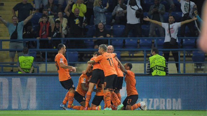  Classificação do Shakhtar Donetsk teve o maior público do Playoff da UEFA Champions League!