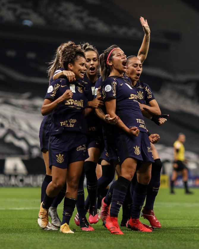  Corinthians voltou a vencer o rival Palmeiras e se tornou o maior campeão do Brasileirão Feminino!