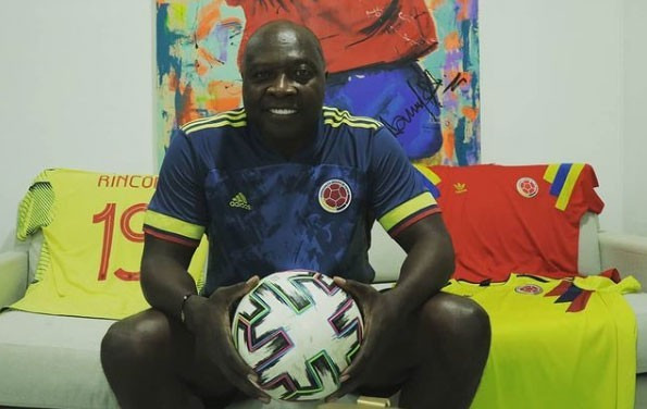  Freddy Rincón fez um gol em Copas do Mundo e ajudou a Colômbia a avançar às oitavas de final!
