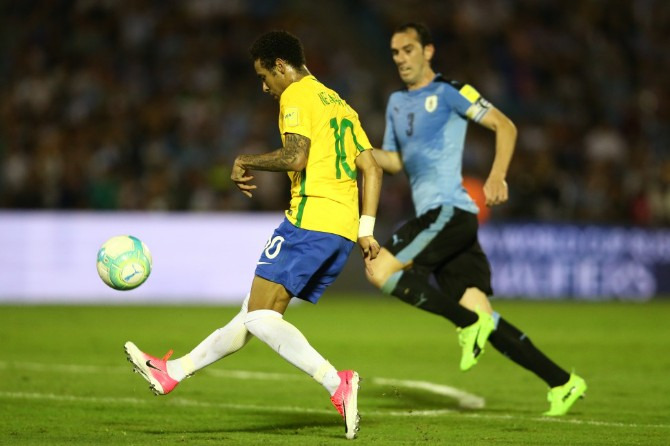 Brasil e Uruguai têm uma vitória cada na história da Copa do Mundo!