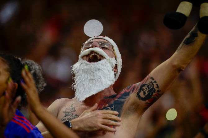  No estilo Papai Noel, Flamengo já 'doou' mais de meio milhão de reais para a FERJ!