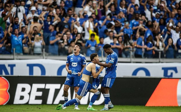  Cruzeiro está sobrando na Série B