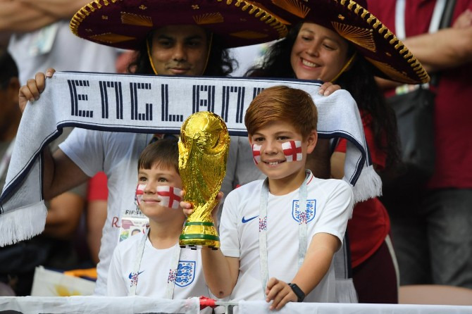  Inglaterra sofre contra campeões mundiais em Copas do Mundo!