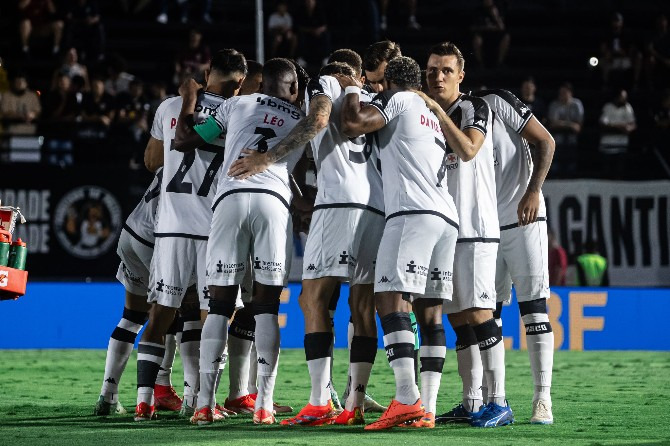  Vasco tentará se recuperar da derrota no meio de semana pelo Brasileirão!