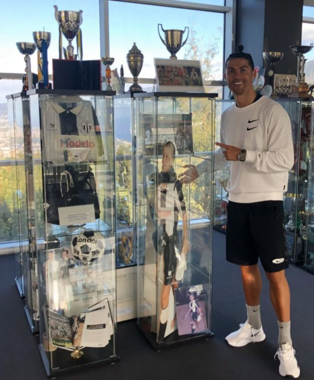  Cristiano Ronaldo fez uma visitinha ao CD Nacional em 2020!
