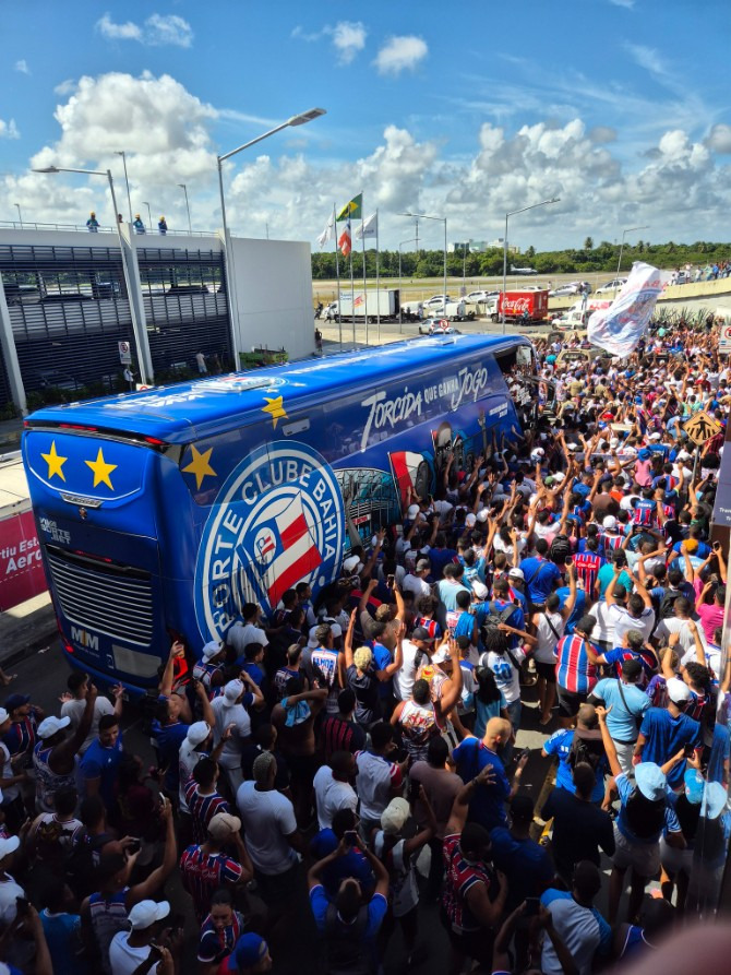  Festa tricolor na partida do Bahia rumo à Bolívia pela Libertadores!