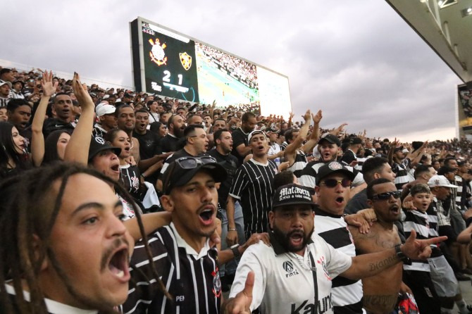  Corinthians levou mais de 40 mil pagantes em todos os seus jogos pelo Brasileirão!